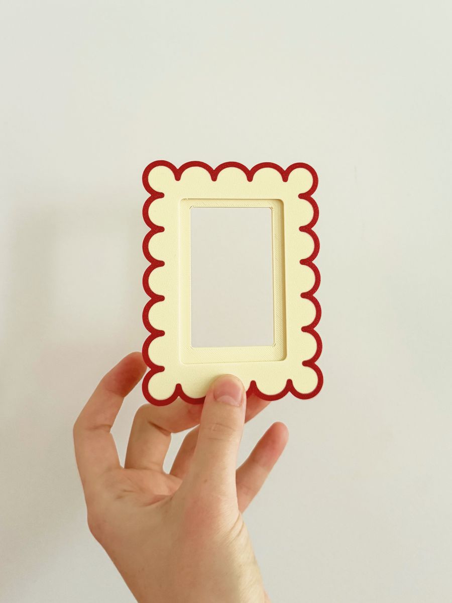 Магнитная рамка для фото Instax Mini, фоторамка на холодильник инстакс мини, желто-бордовая обводка — фото 7