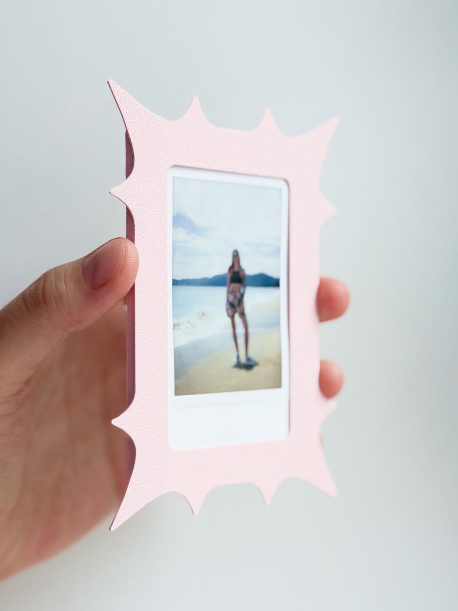 Магнитная рамка для фото Instax Mini, фоторамка на холодильник инстакс мини, розовая — фото 8