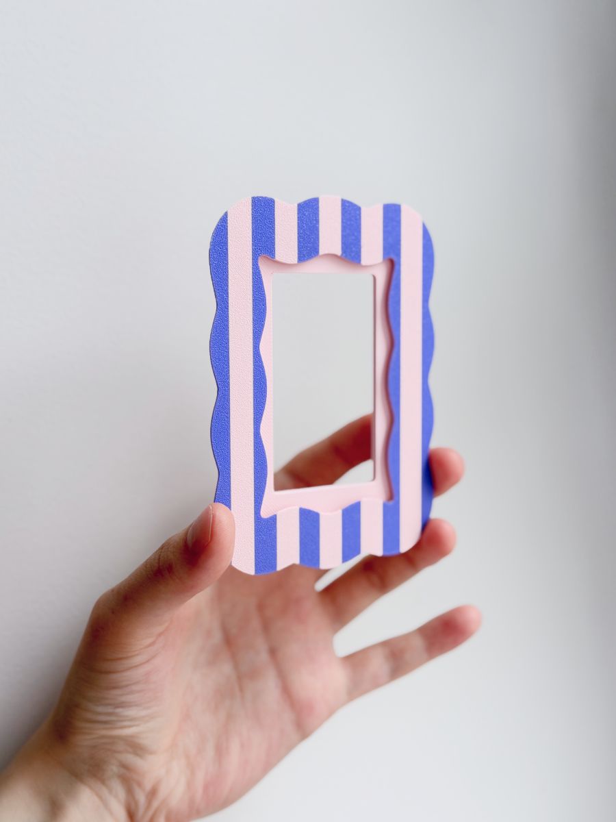 Магнитная рамка для фото Instax Mini, фоторамка на холодильник инстакс мини, сине-розовая полоска — фото 8